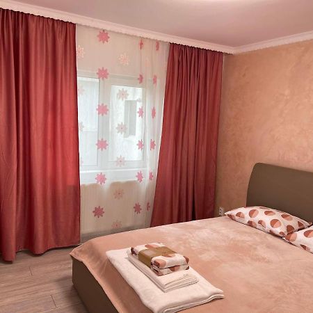 Eric Apartment Бузэу Экстерьер фото